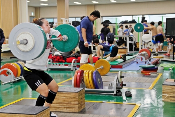 △보성군 제22회 전국동호인 역도대회 개최[사진=보성군 제공]